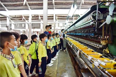 豪車駛入古韻廠區，親子研學融匯絲路文化——佛山南海絲廠汽車4S店特色親子活動紀實